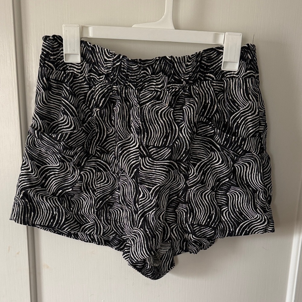 a new day Black & White High Waist Patterned Shorts